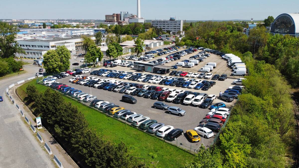 Pozvánka do Ayvens Carmarket